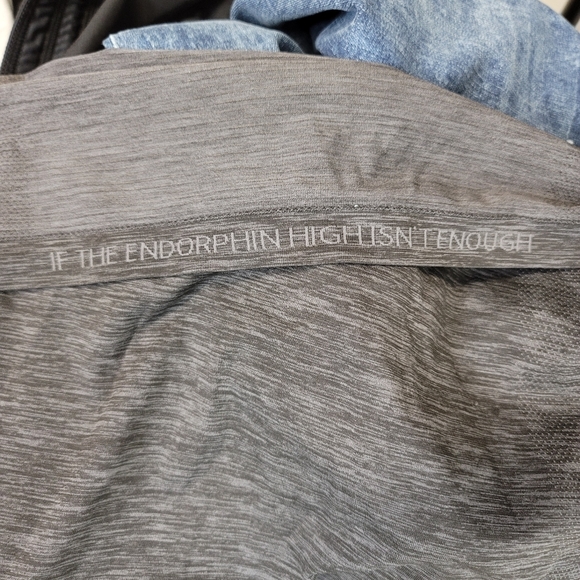 Lululemon metal vent tech henley - Picture 5 of 7